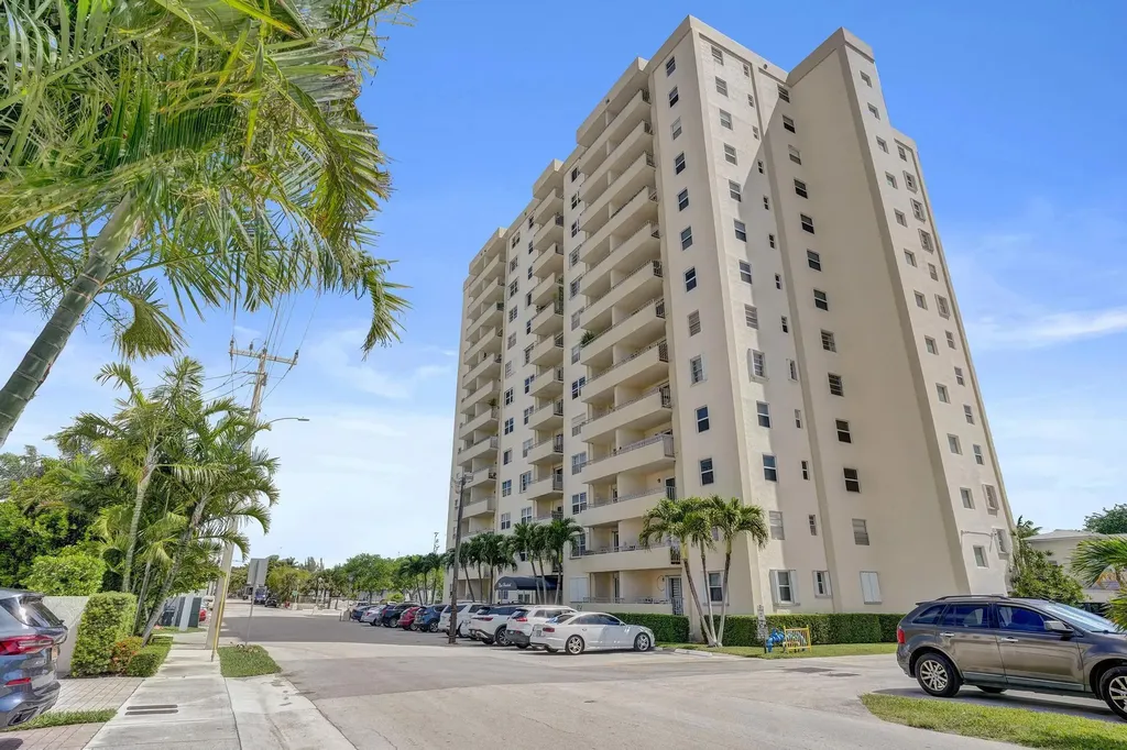 900 NE 18th Avenue Fort Lauderdale FL 33304