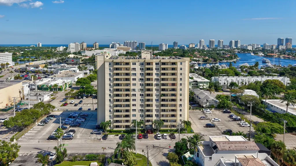 900 NE 18th Avenue Fort Lauderdale FL 33304