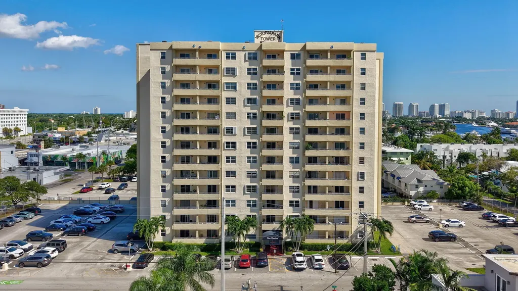 900 NE 18th Avenue Fort Lauderdale FL 33304