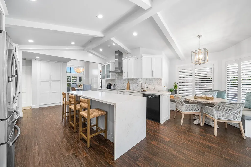 916 SW 37th Court Boynton Beach FL 33435