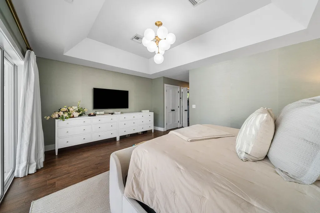 916 SW 37th Court Boynton Beach FL 33435