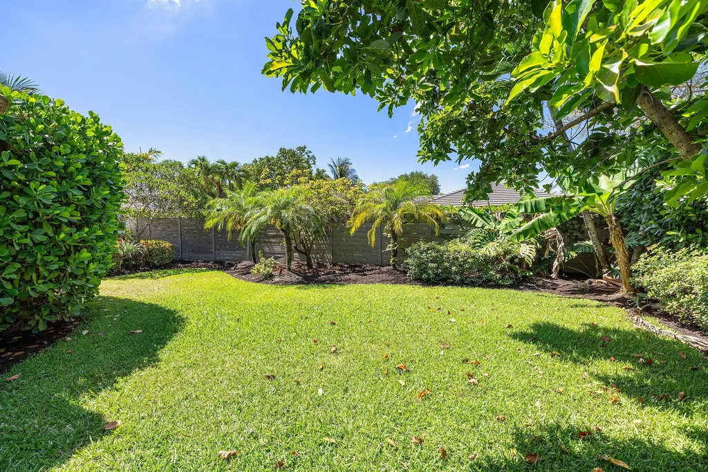 916 SW 37th Court Boynton Beach FL 33435