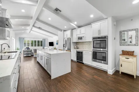 916 SW 37th Court Boynton Beach FL 33435