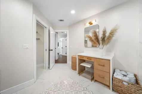 916 SW 37th Court Boynton Beach FL 33435