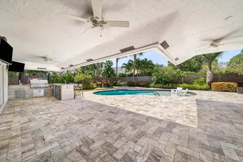 916 SW 37th Court Boynton Beach FL 33435