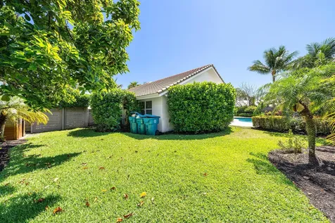 916 SW 37th Court Boynton Beach FL 33435