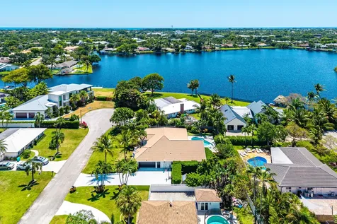 916 SW 37th Court Boynton Beach FL 33435