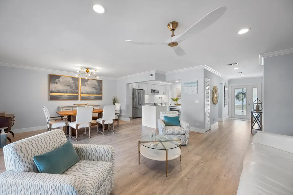 743 NE 12th Terrace Boynton Beach FL 33435
