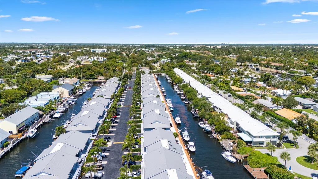 743 NE 12th Terrace Boynton Beach FL 33435