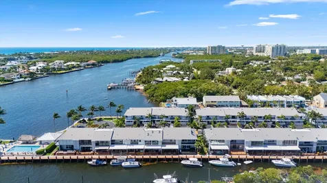 743 NE 12th Terrace Boynton Beach FL 33435