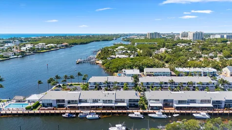 743 NE 12th Terrace Boynton Beach FL 33435