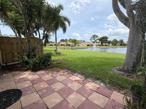 809 Sky Pine Way Greenacres FL 33415