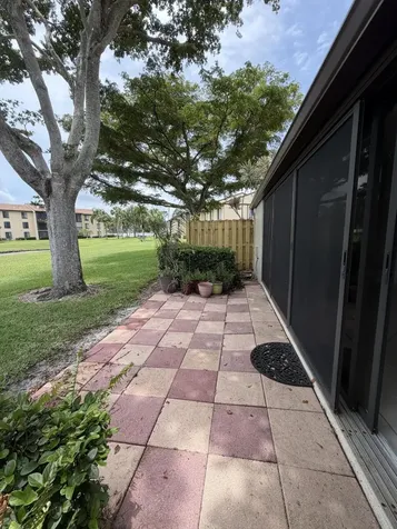 809 Sky Pine Way Greenacres FL 33415
