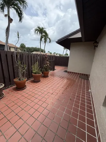 809 Sky Pine Way Greenacres FL 33415