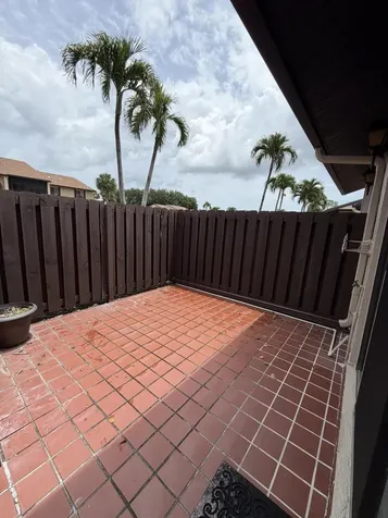 809 Sky Pine Way Greenacres FL 33415