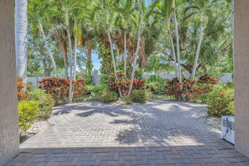 6581 Southport Drive Boynton Beach FL 33472