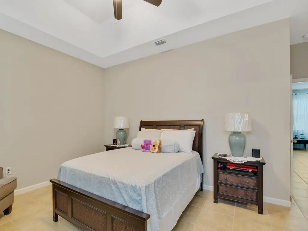 1425 Bunker Court Vero Beach FL 32966