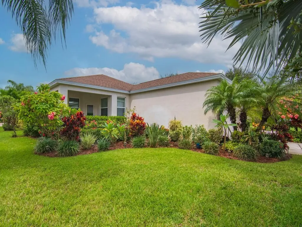 1425 Bunker Court Vero Beach FL 32966
