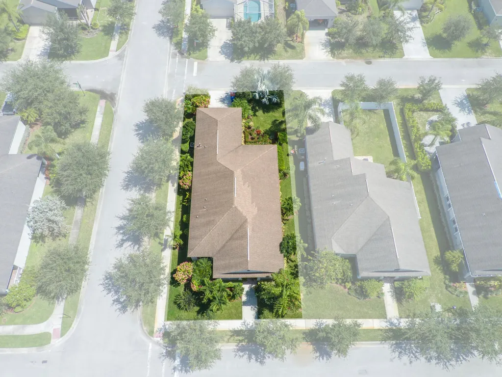 1425 Bunker Court Vero Beach FL 32966