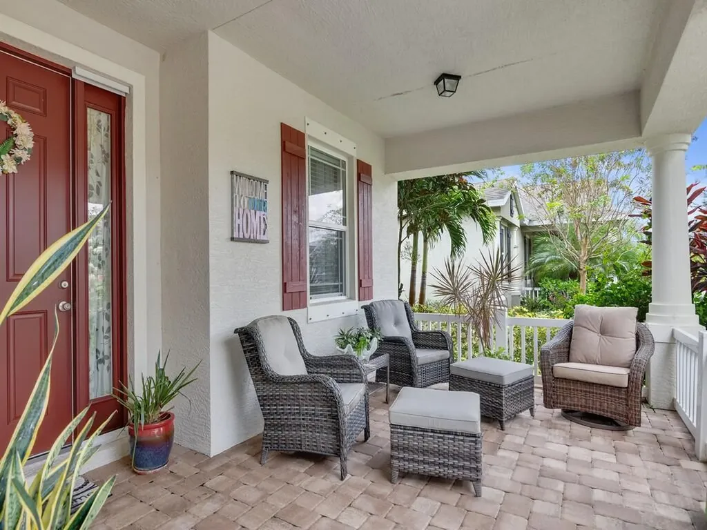 1425 Bunker Court Vero Beach FL 32966