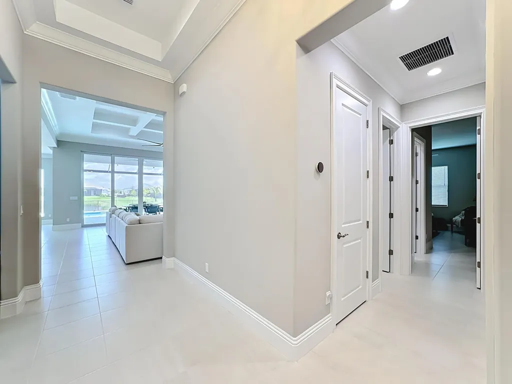 9244 SW Pinnacle Place Port St Lucie FL 34987