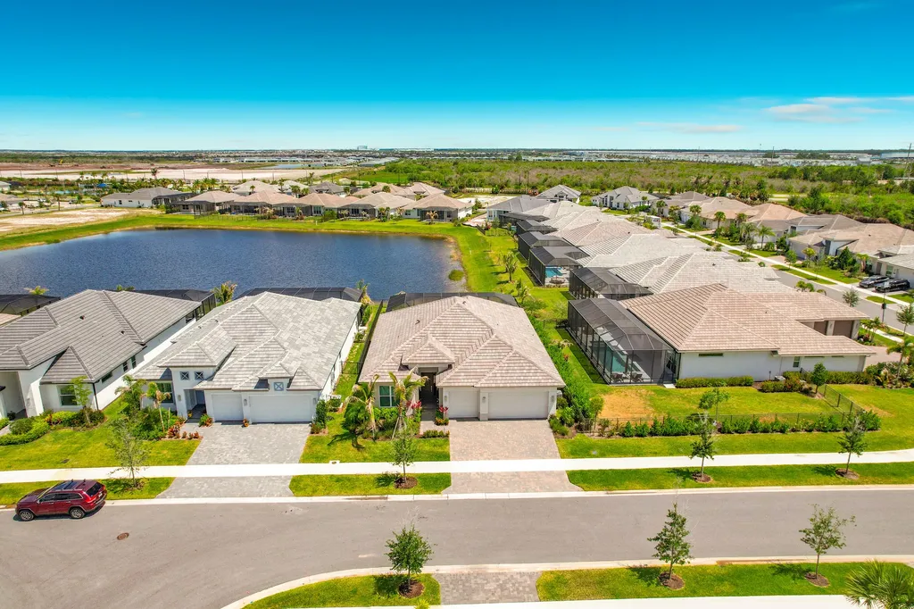 9244 SW Pinnacle Place Port St Lucie FL 34987