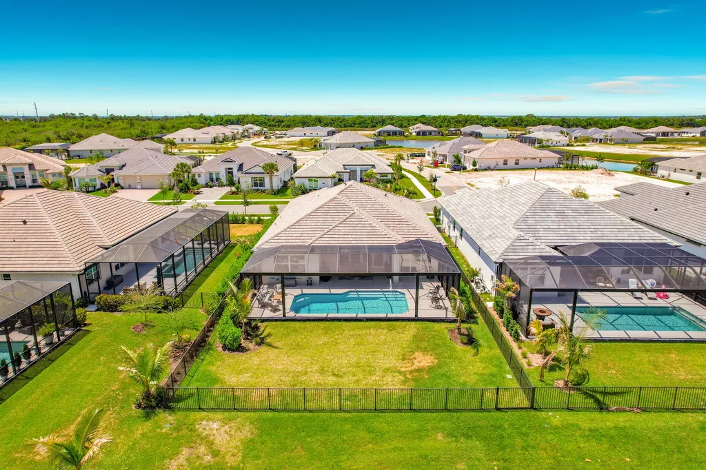 9244 SW Pinnacle Place Port St Lucie FL 34987