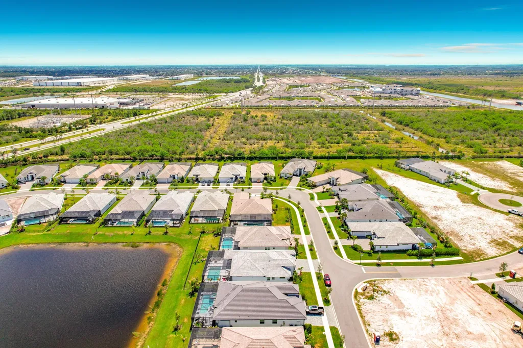 9244 SW Pinnacle Place Port St Lucie FL 34987