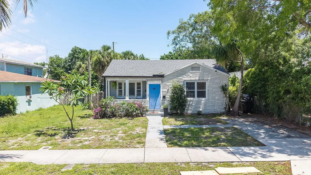 961 32nd Street West Palm Beach FL 33407