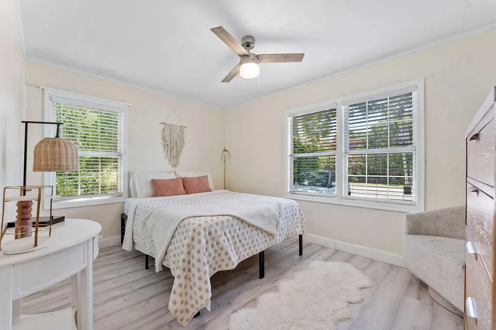 961 32nd Street West Palm Beach FL 33407