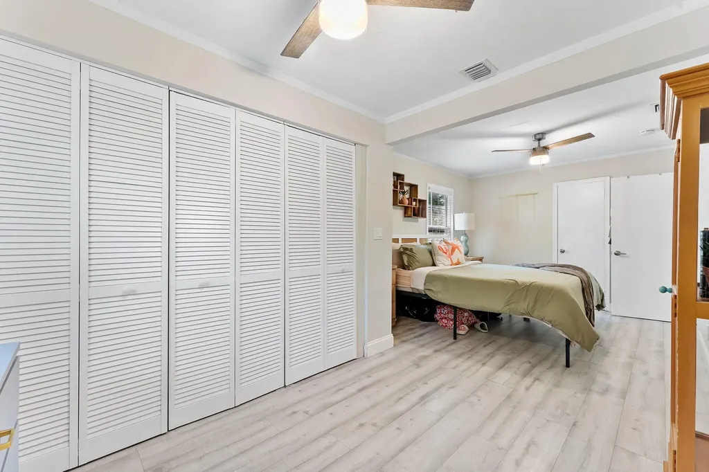961 32nd Street West Palm Beach FL 33407