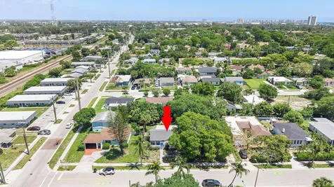 961 32nd Street West Palm Beach FL 33407