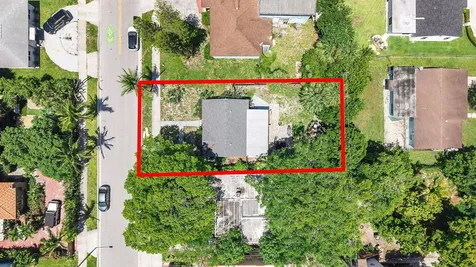 961 32nd Street West Palm Beach FL 33407