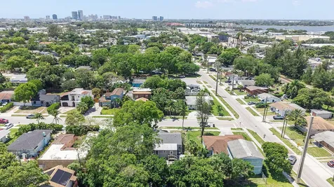 961 32nd Street West Palm Beach FL 33407