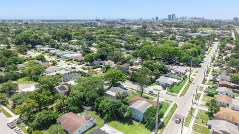 961 32nd Street West Palm Beach FL 33407