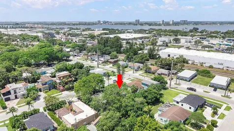 961 32nd Street West Palm Beach FL 33407