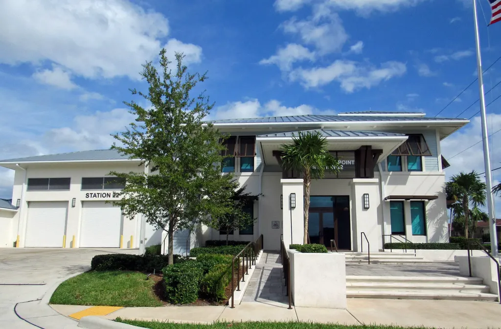 1911 NE 27th Court Lighthouse Point FL 33064