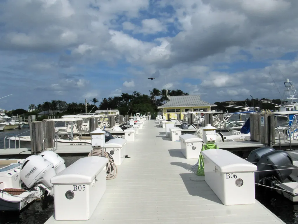 1911 NE 27th Court Lighthouse Point FL 33064