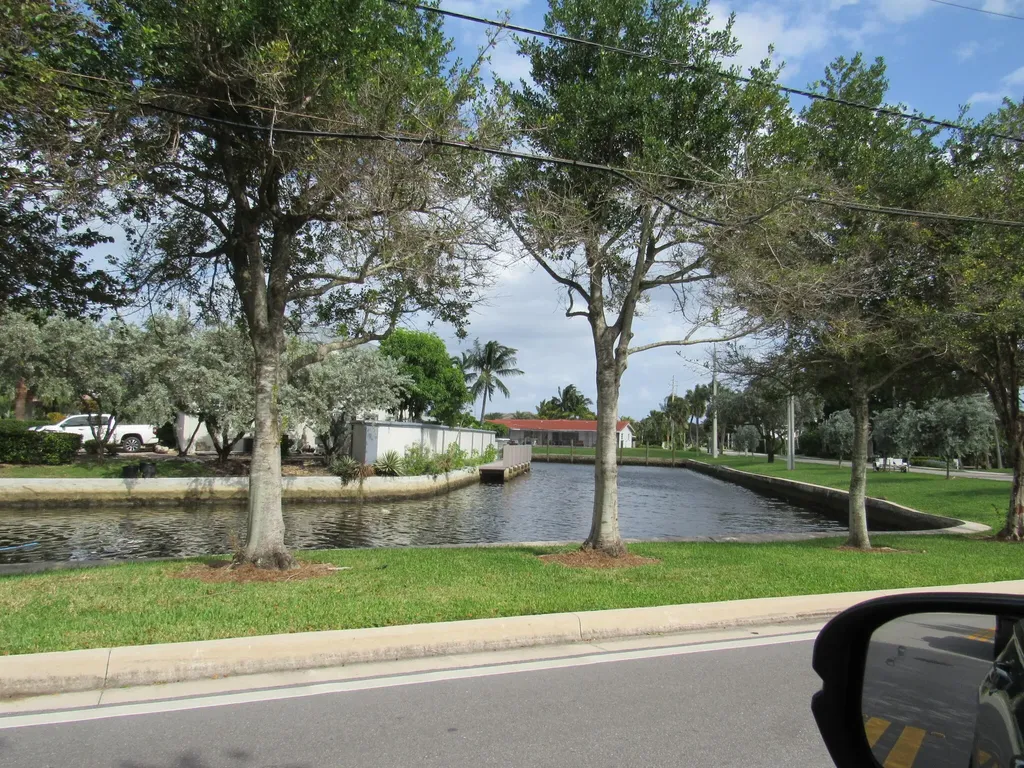 1911 NE 27th Court Lighthouse Point FL 33064