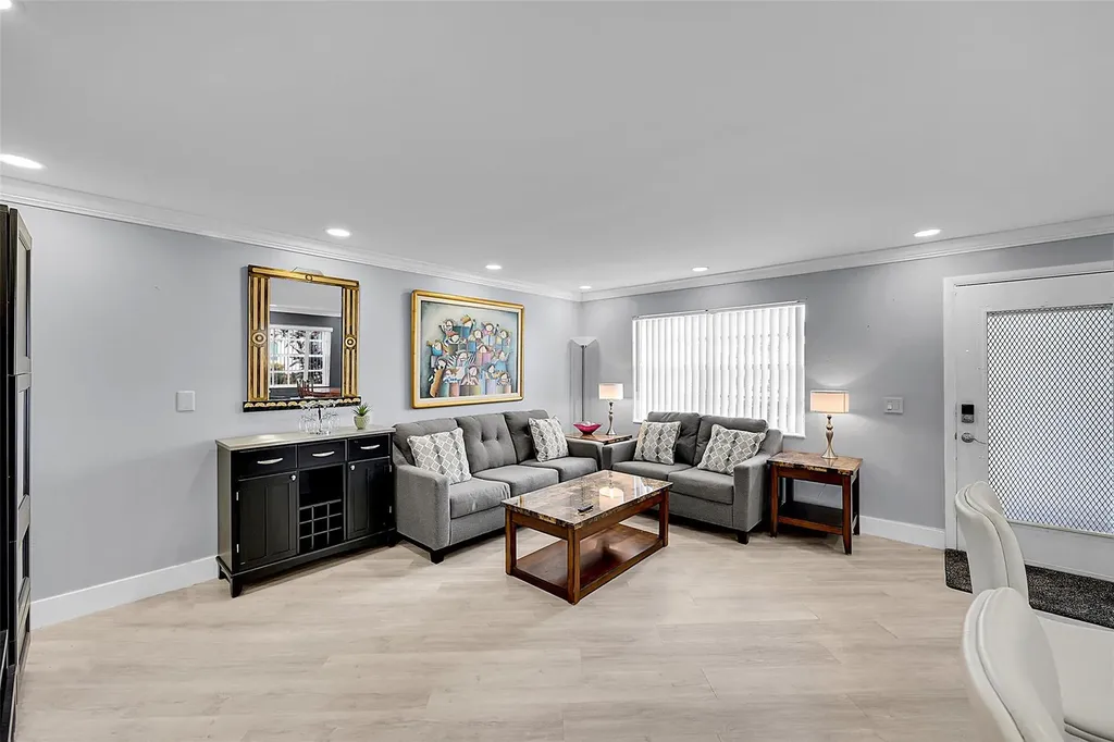 964 Normandy Trail Delray Beach FL 33484