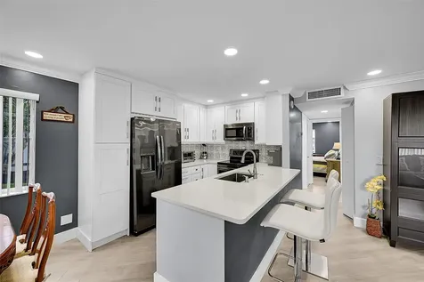 964 Normandy Trail Delray Beach FL 33484
