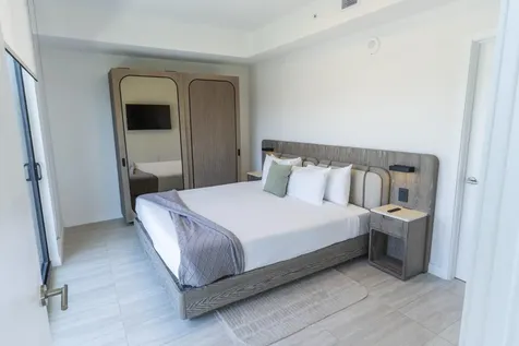 580 72nd Street Miami Beach FL 33141