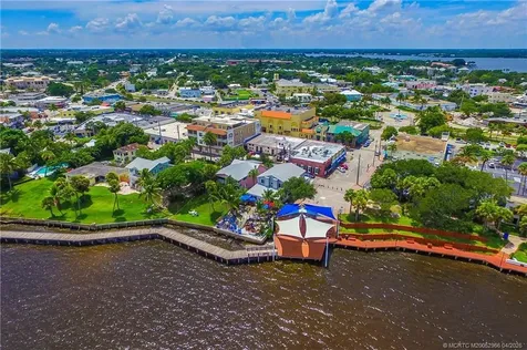 2950 SE Ocean Boulevard Stuart FL 34996