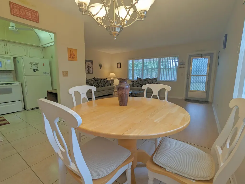 113 E Waltham E West Palm Beach FL 33417