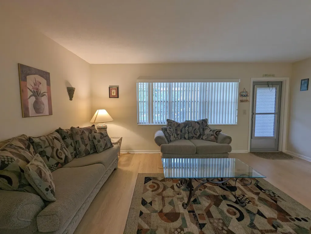 113 E Waltham E West Palm Beach FL 33417