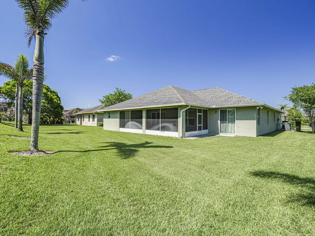 922 Yearling Trail Sebastian FL 32958