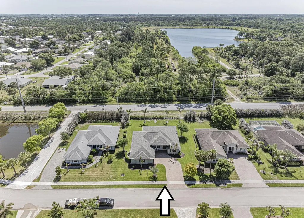 922 Yearling Trail Sebastian FL 32958