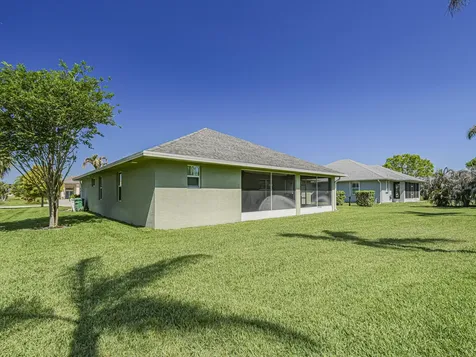 922 Yearling Trail Sebastian FL 32958