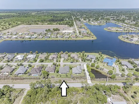 922 Yearling Trail Sebastian FL 32958