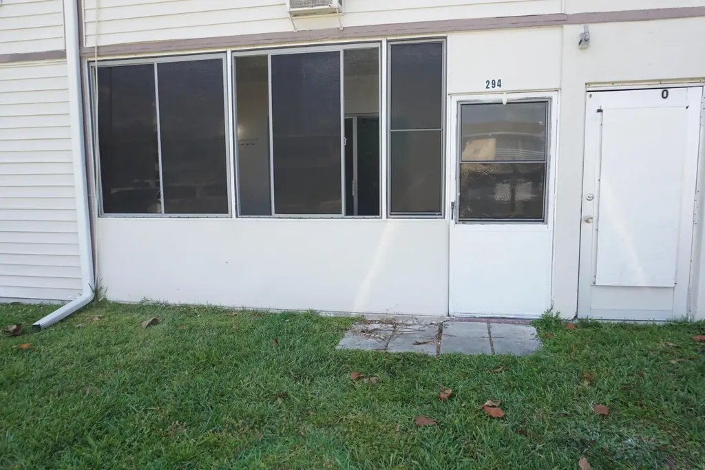294 Chatham O West Palm Beach FL 33417